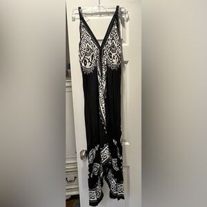 Dress, black/white handkerchief style bottom